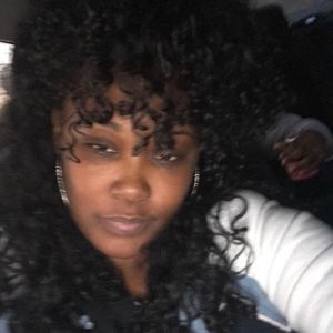 Meet your Posher, Oleisha